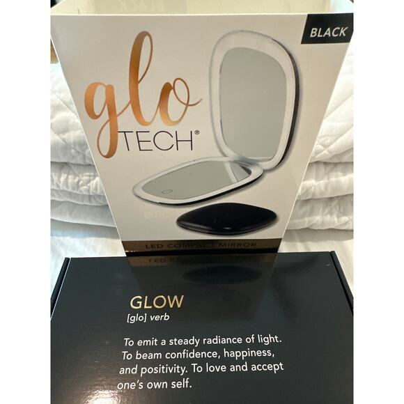 glo TECH LED Compact Mirror, Black - Picture 2 of 10